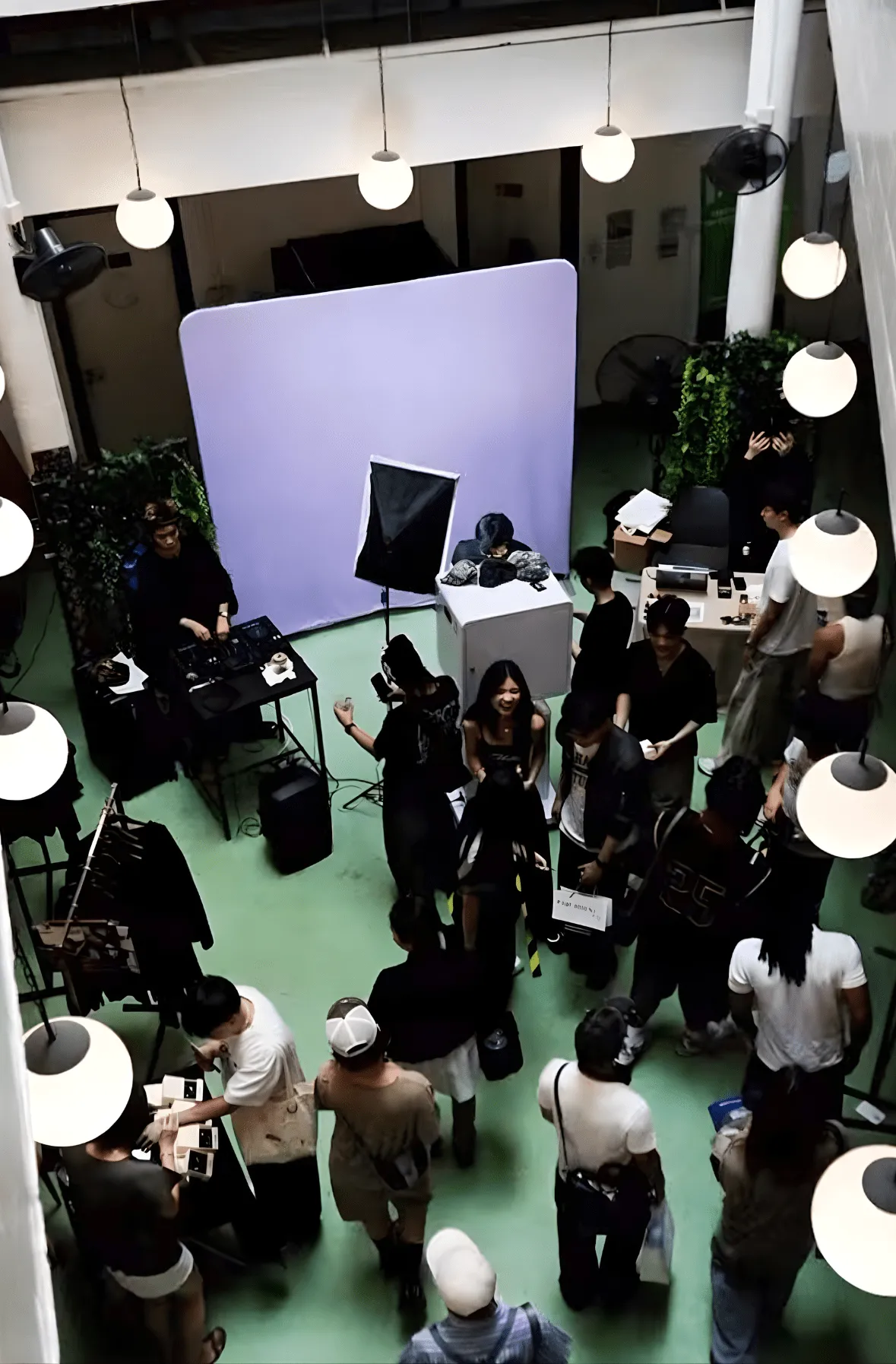 Aston Abode: Daylight Frenzy - Image 1